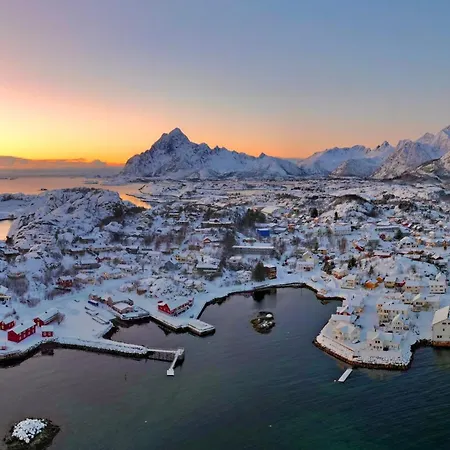 Unique Seaside In Charming - Lofoten